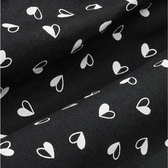 VS in black hearts pajamas - Picture 4 of 6